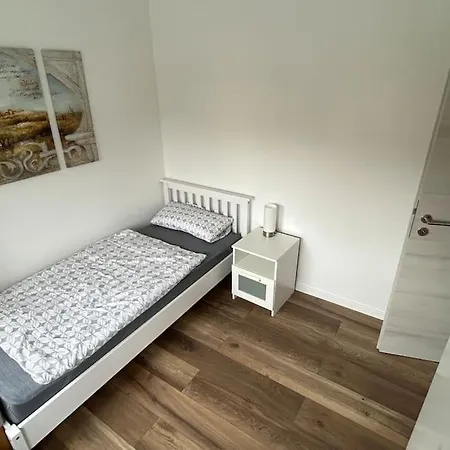 شقة 95qm Dachgeschoss Fuer 1 Bis 4 Personen