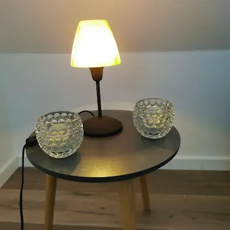 95qm Dachgeschoss Fuer 1 Bis 4 Personen Appartement *