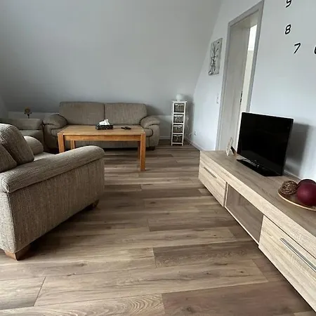 95qm Dachgeschoss Fuer 1 Bis 4 Personen