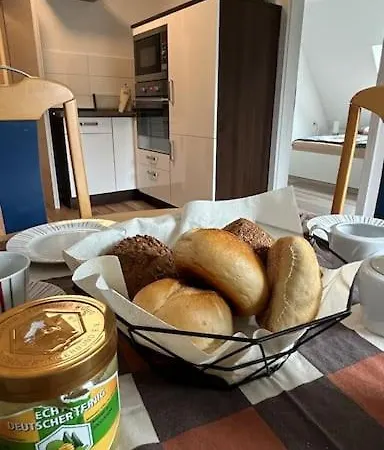 95qm Dachgeschoss Fuer 1 Bis 4 Personen Appartement *