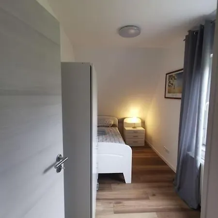 شقة 95qm Dachgeschoss Fuer 1 Bis 4 Personen باد لاسفه