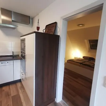 95qm Dachgeschoss Fuer 1 Bis 4 Personen *