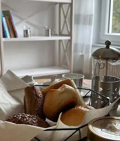 95qm Dachgeschoss Fuer 1 Bis 4 Personen * باد لاسفه