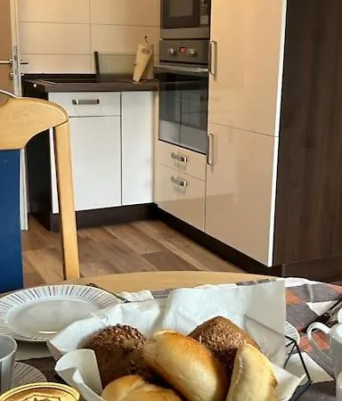 Appartement 95qm Dachgeschoss Fuer 1 Bis 4 Personen *