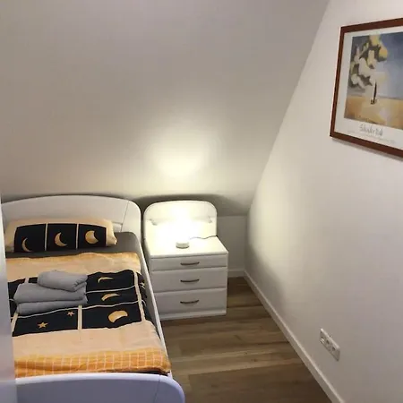 95qm Dachgeschoss Fuer 1 Bis 4 Personen Bad Laasphe