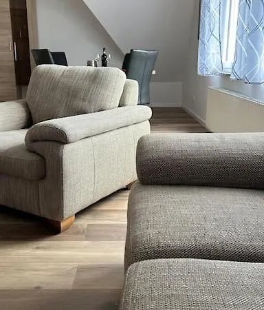 95qm Dachgeschoss Fuer 1 Bis 4 Personen