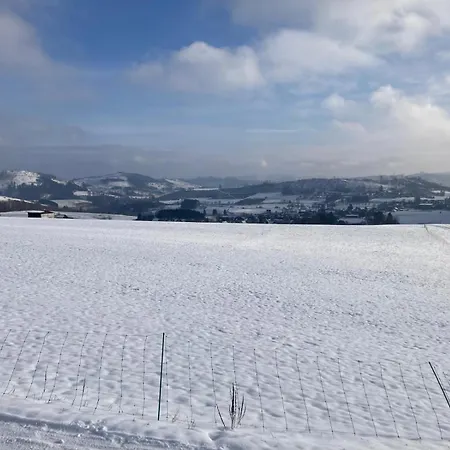 95qm Dachgeschoss Fuer 1 Bis 4 Personen باد لاسفه