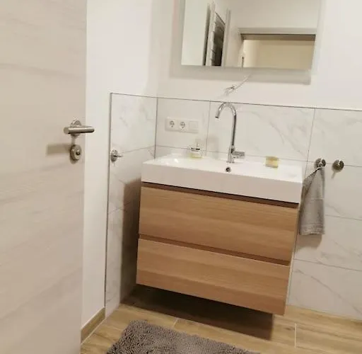 Lejlighed 95qm Dachgeschoss Fuer 1 Bis 4 Personen *