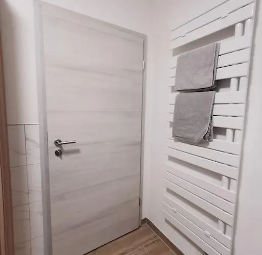 Apartament 95qm Dachgeschoss Fuer 1 Bis 4 Personen Bad Laasphe