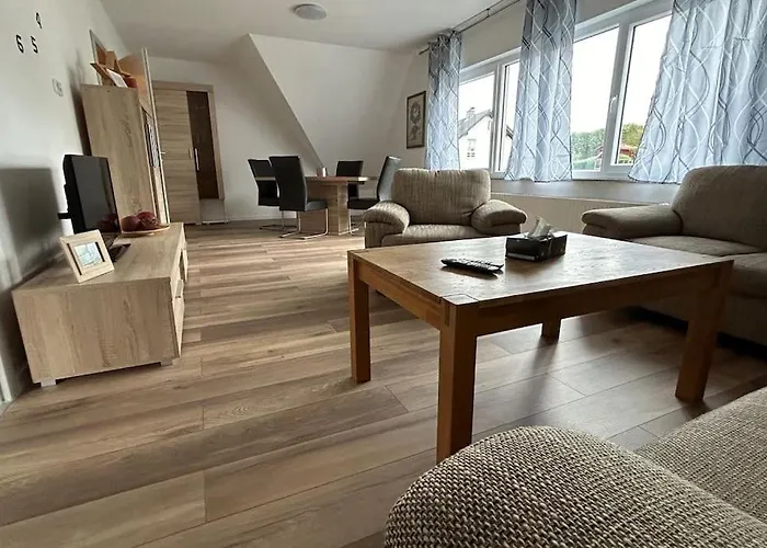 Apartament 95qm Dachgeschoss Fuer 1 Bis 4 Personen *