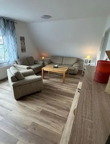 95qm Dachgeschoss Fuer 1 Bis 4 Personen Lejlighed *