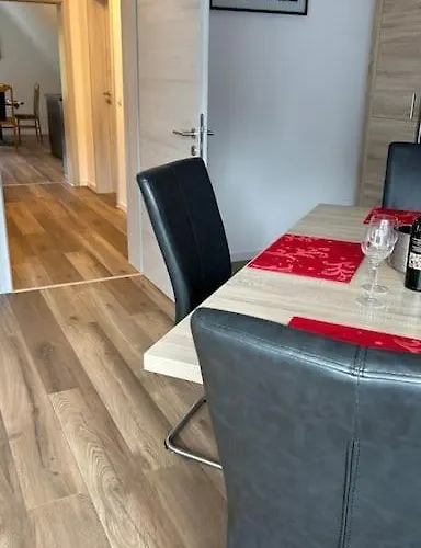 95qm Dachgeschoss Fuer 1 Bis 4 Personen Apartament Bad Laasphe