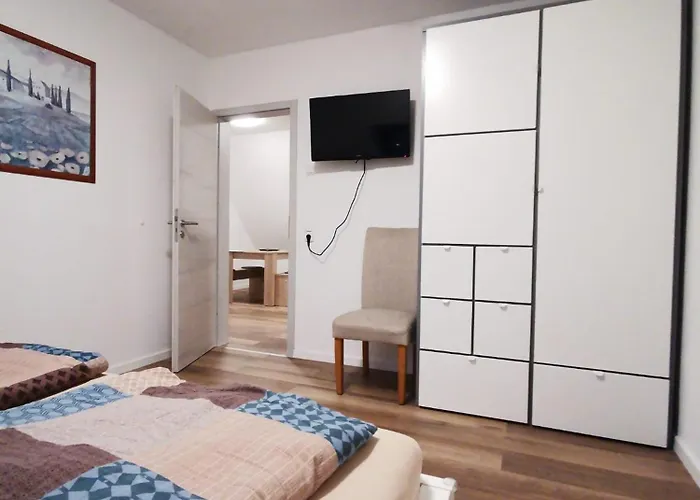 95qm Dachgeschoss Fuer 1 Bis 4 Personen